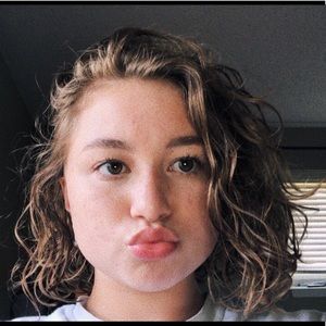 Meet your Posher, Camryn